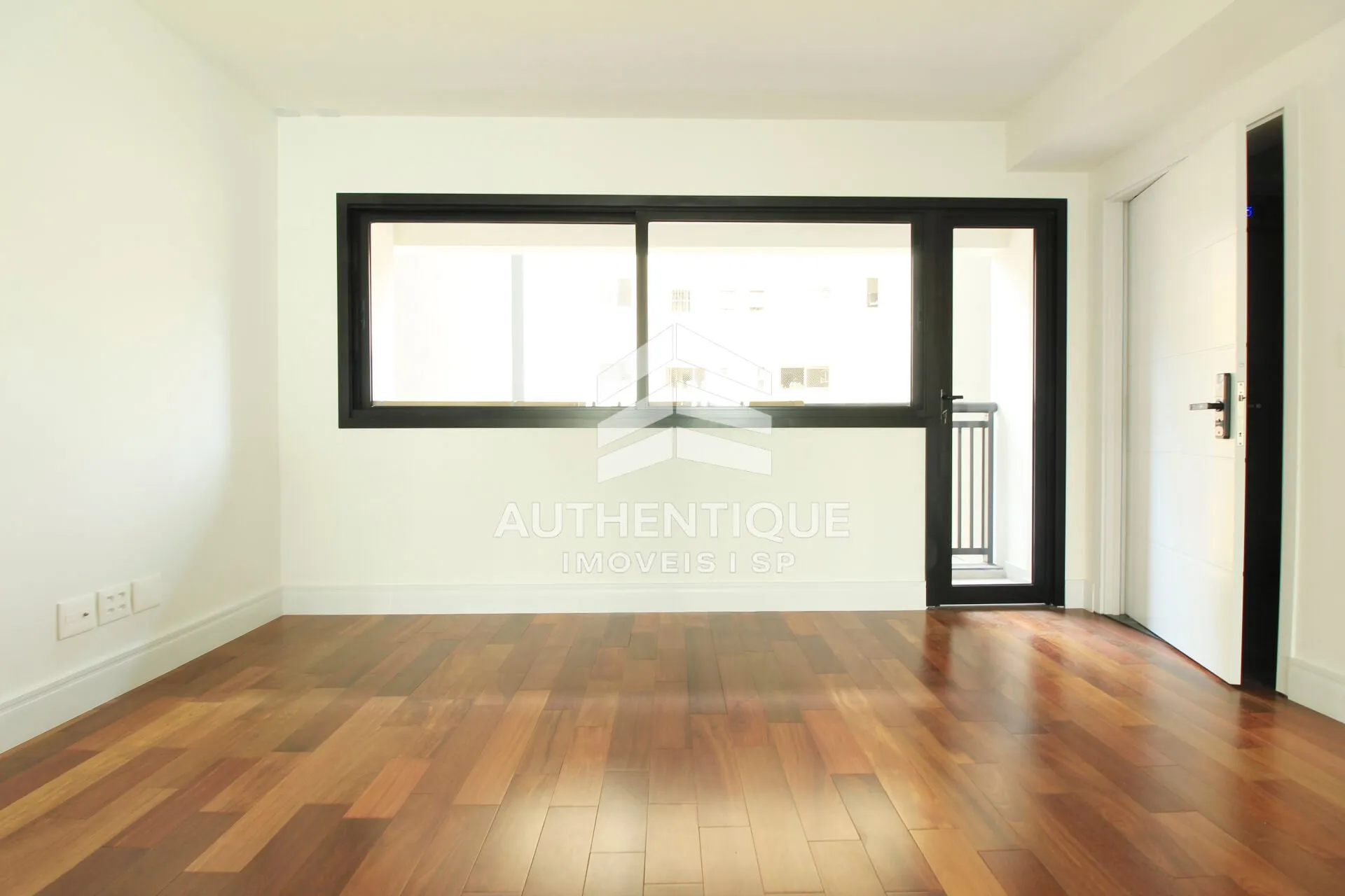Imagem 1300 Jurupis Moema - Apartamento à venda em São Paulo/SP