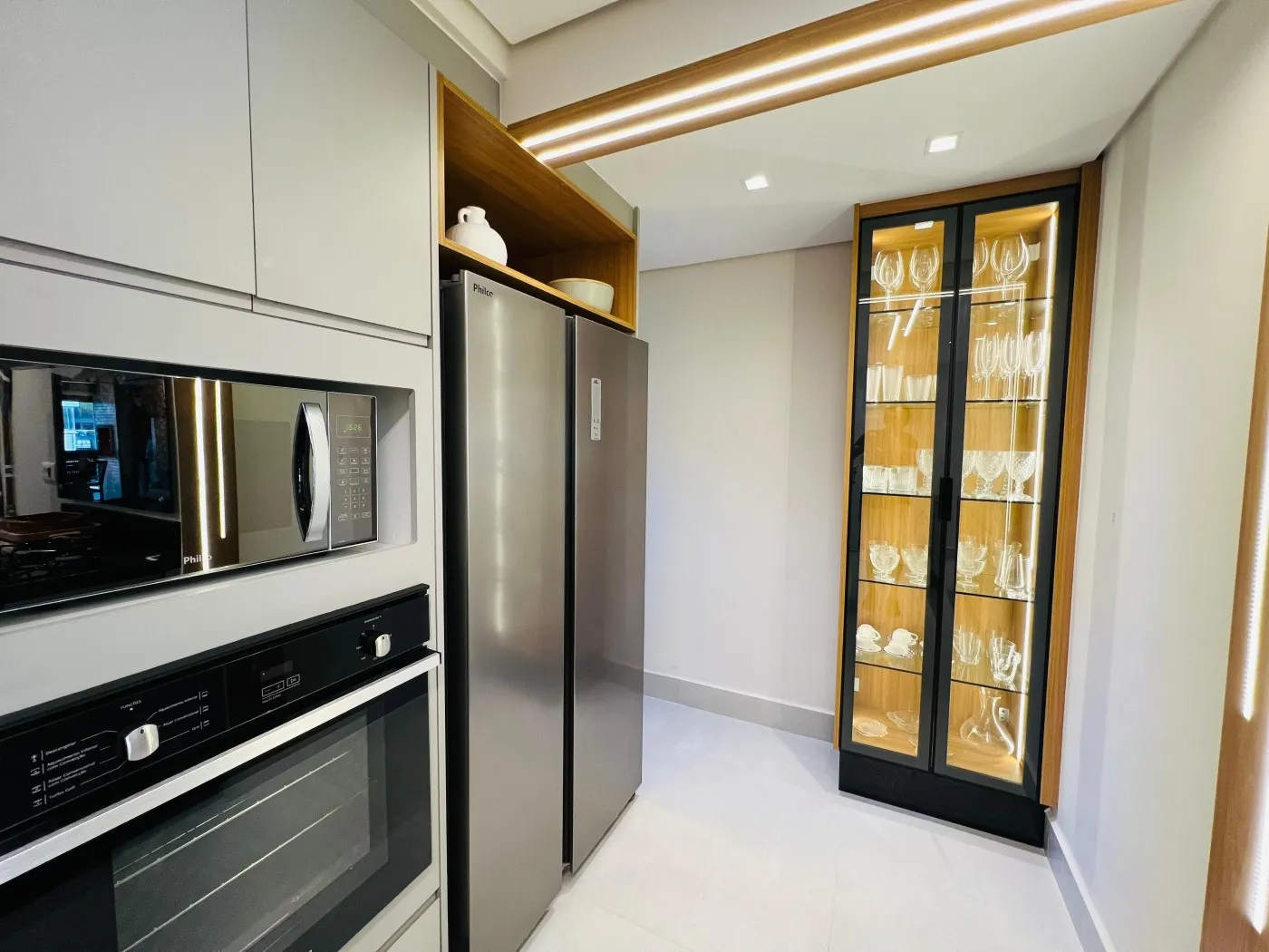 Imagem Apartamento para Venda em Bertioga, Riviera, 3 dormitórios, 2 suítes, 2 banheiros, 2 vagas