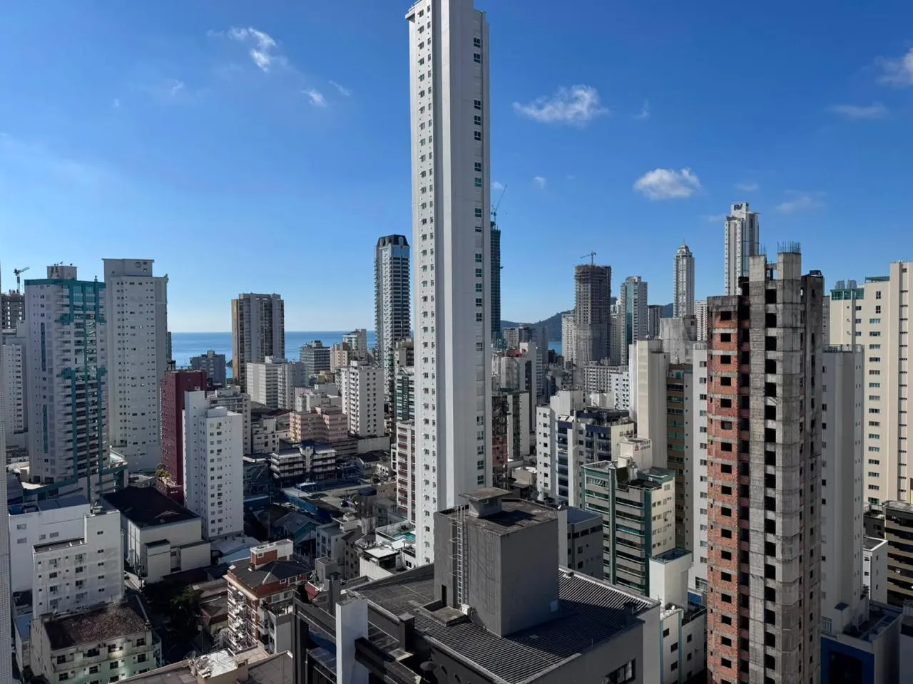 Imagem Apartamento com vista para o mar à venda com 137m2 por R$ 3.000.000,00