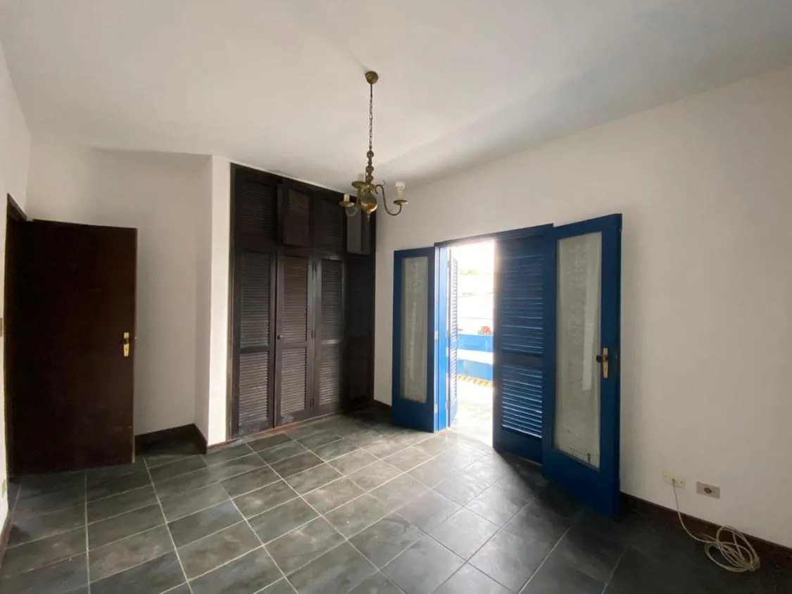 Imagem CASA INCRIVEL A 60 METROS DO MAE A VENDA NO CENTRO