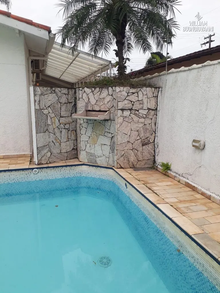 Foto do imóvel Casa Térrea Individual, 2 Quartos com Piscina Edícula com mais 2 suítes em Balneário Flórida, Praia Grande - SP