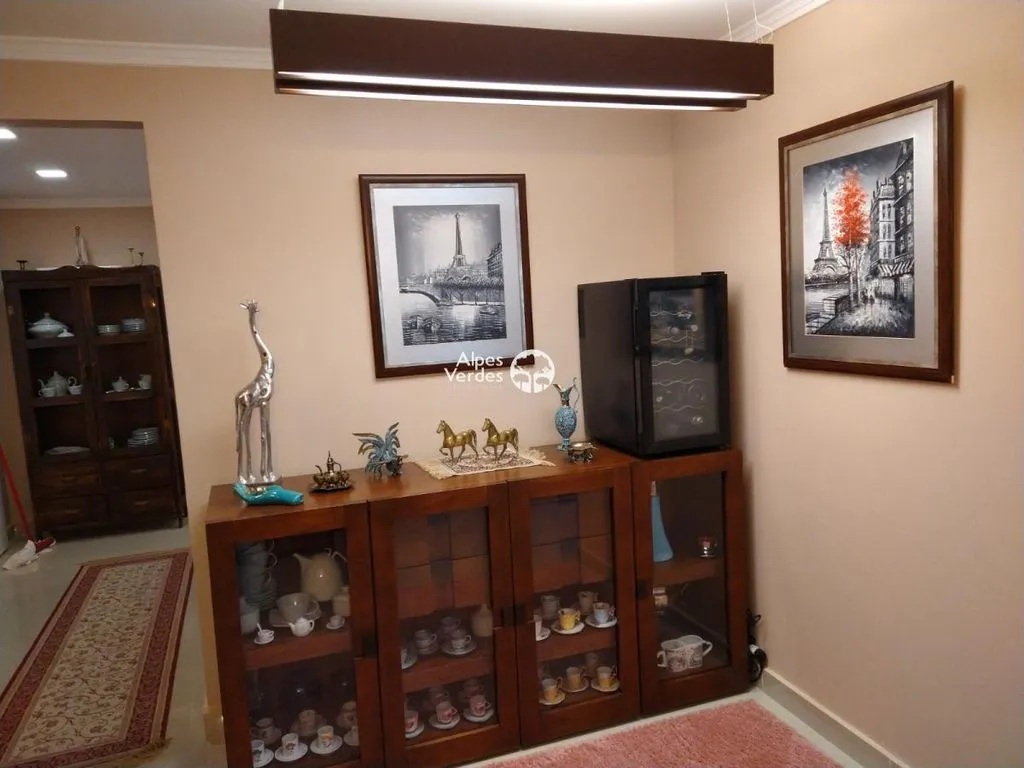 Imagem Vende-se apartamento em frente a Catedral de Pedra com 3 dormitorios mobiliado