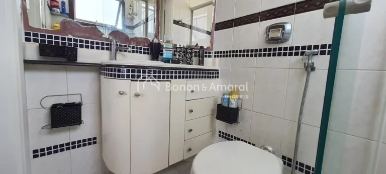 Imagem Localizado em uma das regiões mais desejadas da cidade, este apartamento está cercado por ampla re...