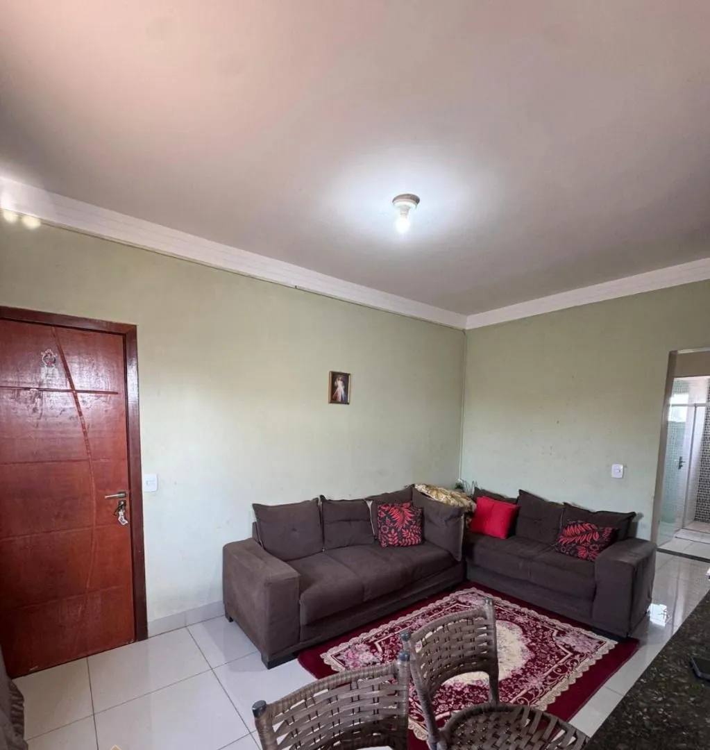 Imagem Apartamento com 3 dormitórios à venda, 68 m² por R$ 280.000 - Jardim Panorâmico - Patos de Minas/MG