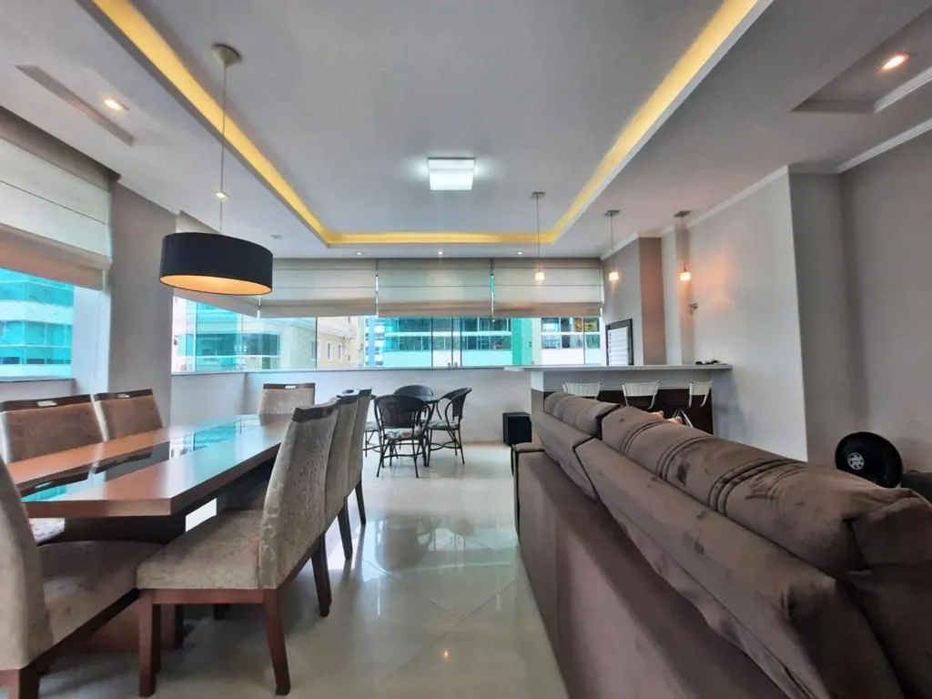 Imagem Apartamento à venda com 132m2 por R$ 2.200.000,00