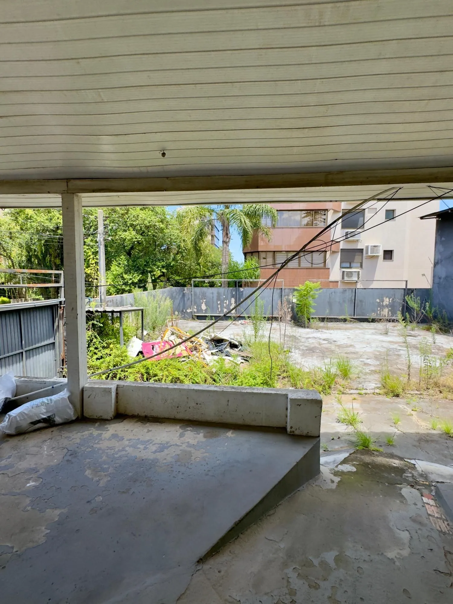 Imagem OPORTUNIDADE PARA INVESTIDORES - TERRENO DE ESQUINA NA DOM PEDRO II