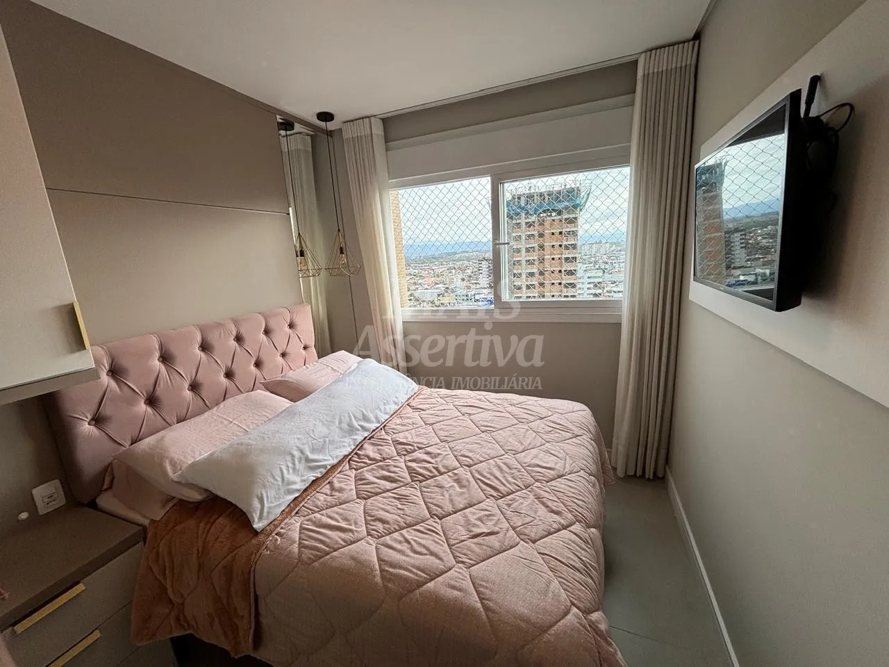 Imagem Excelente apartamento mobiliado à venda no Centro de Torres/RS - 2 dormitórios