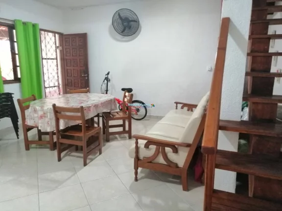 Imagem Casa com Ótima Localização Praia do Perequê Açu