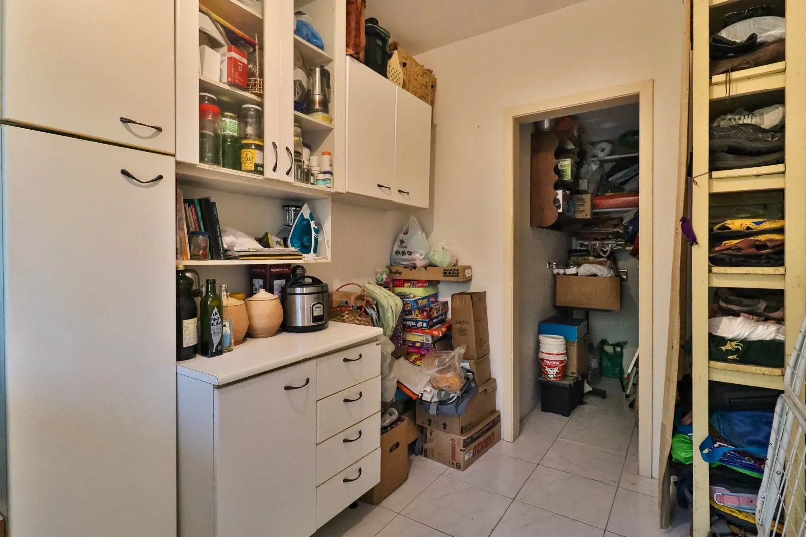 Imagem Apartamento para venda de 3 dormitórios, no bairro Teresópolis em Porto Alegre/RS.