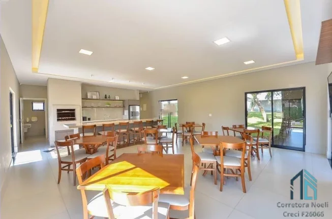 Imagem Sobrado 270 m2, com terraço, 03 quartos c/suíte, 03 vagas no Pinheirinho Curitiba PR