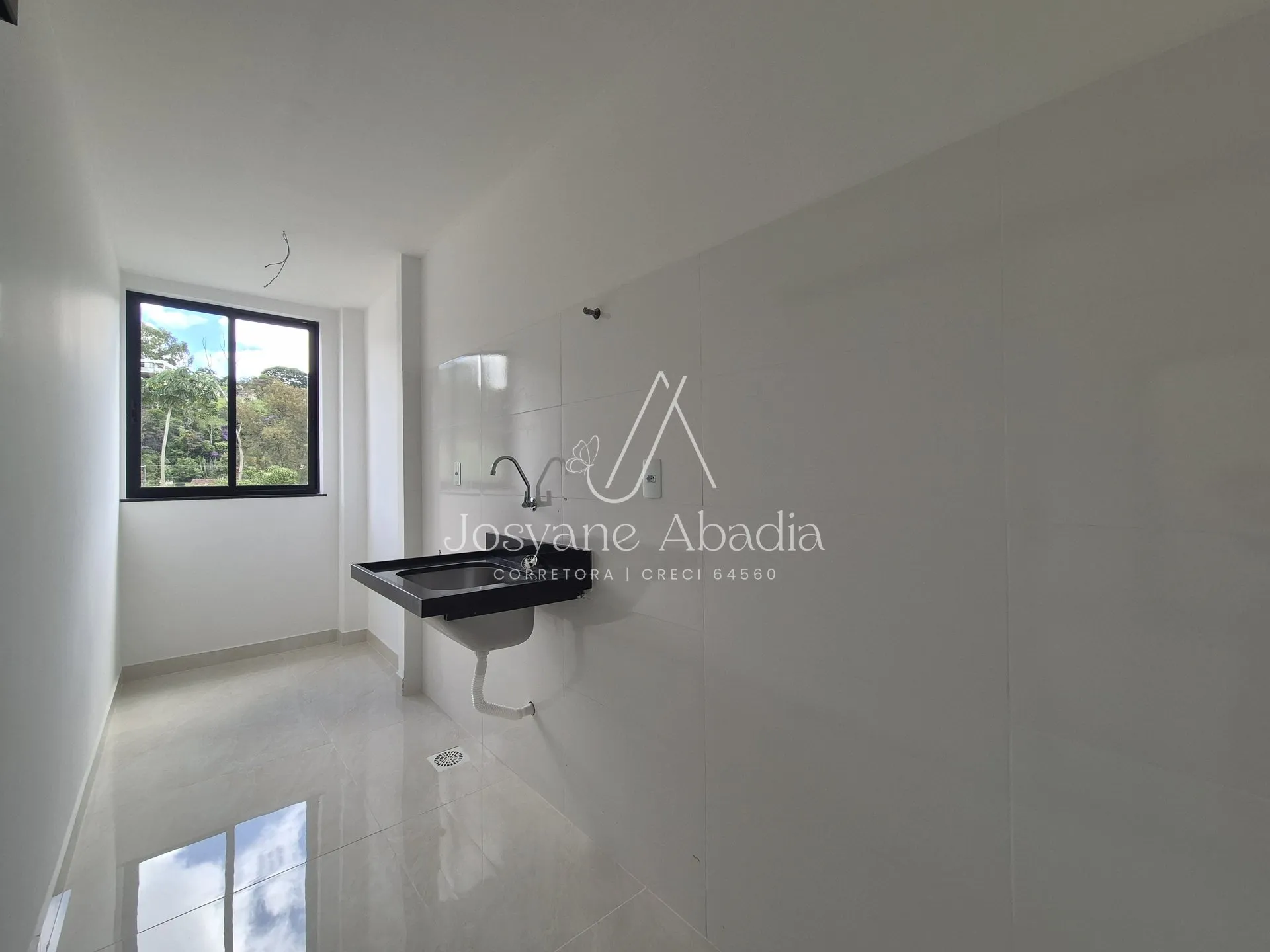 Imagem Casa Nova à Venda no Bairro Aeroporto em Juiz de Fora | 3 Quartos, Suíte e Alto Padrão