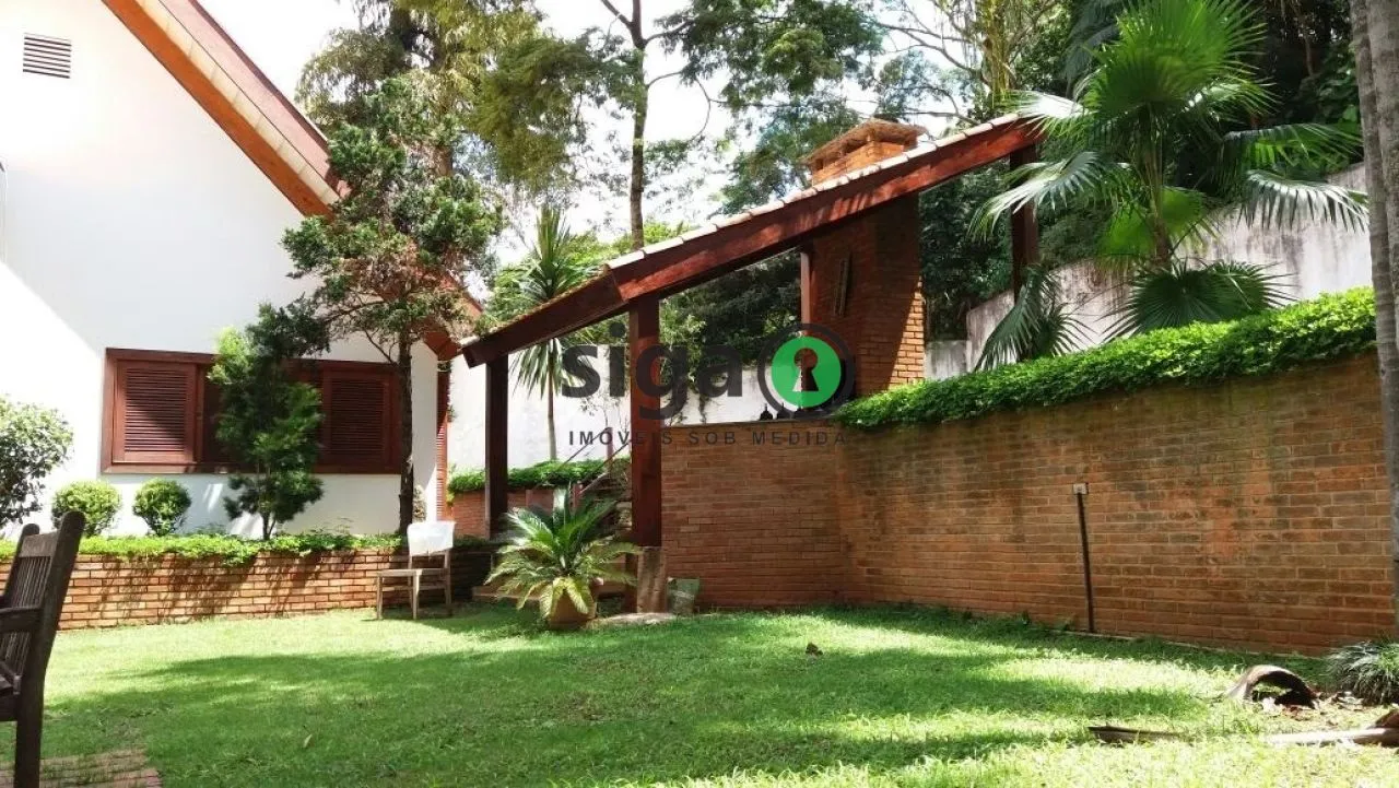 Imagem Casa de Luxo Projetada por Marcos Tomanik no Morumbi - Vizinha a Área Verde Tombada