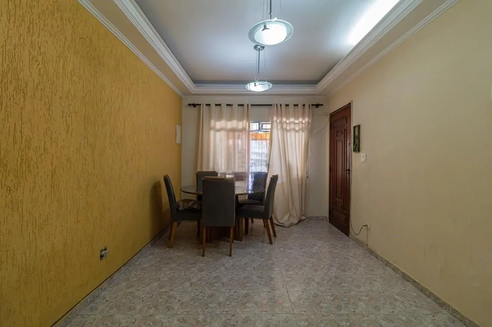 Imagem VENDO EXCELENTE CASA NO BAIRRO JARDIM SABARÁ!