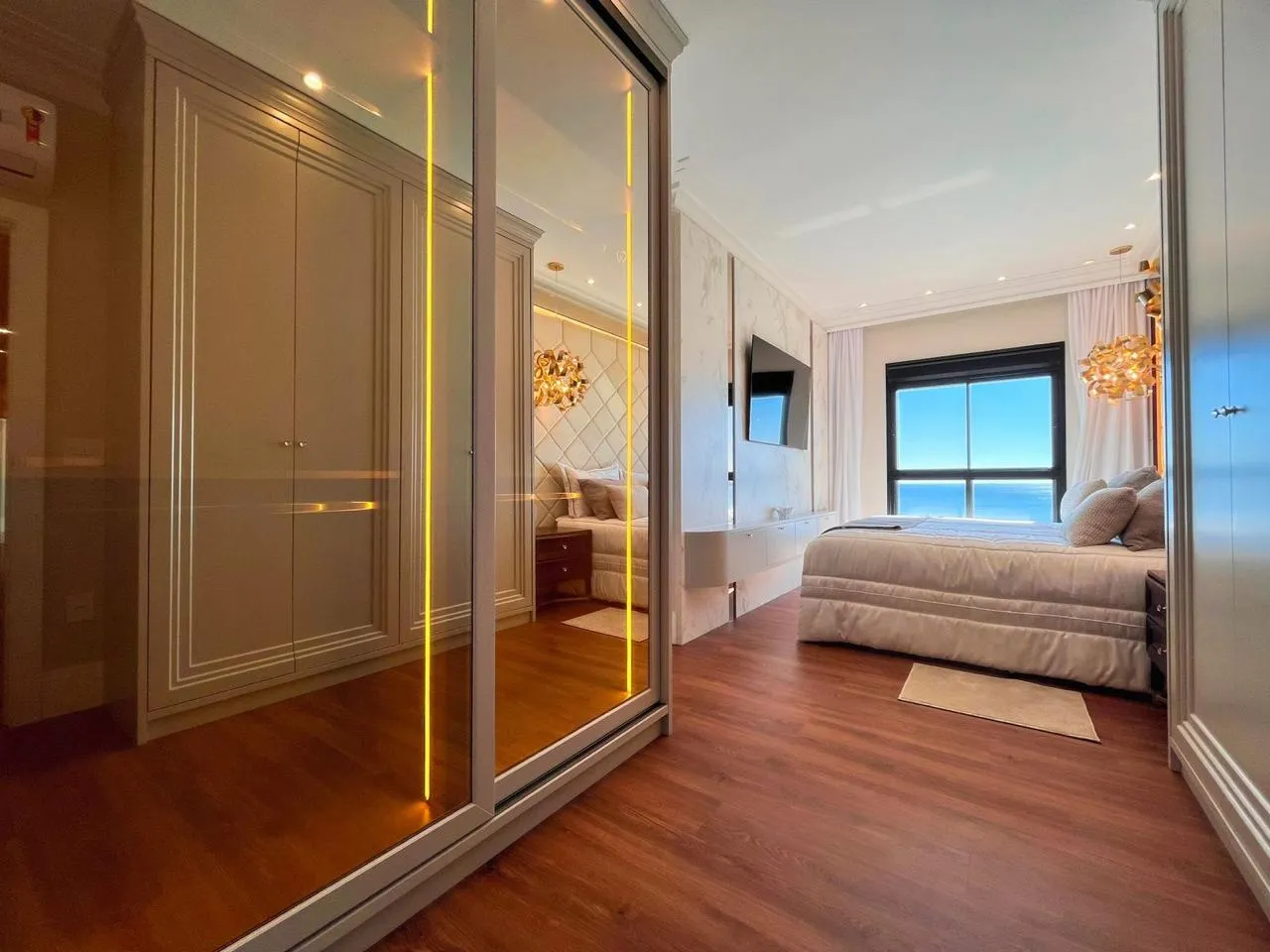 Imagem Apartamento com vista para o mar à venda com 186m2 por R$ 6.500.000,00