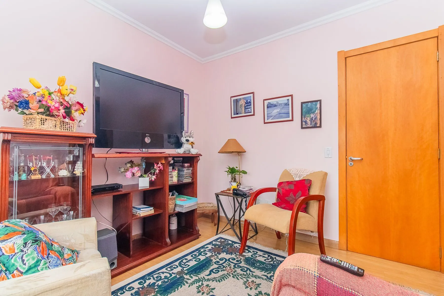 Imagem LINDO APARTAMENTO NO MENINO DEUS com 117 M PRIVATIVOS, 3 DORITÓRIOS COM SUÍTES E VAGA DUPLA