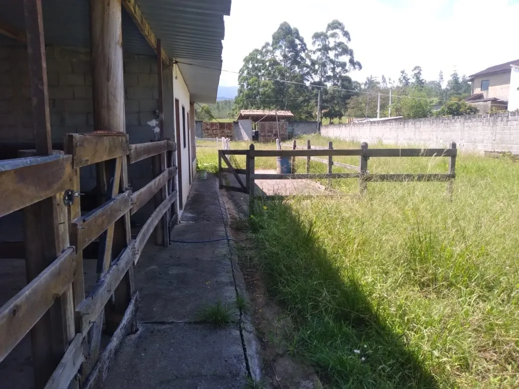 Imagem Chácara à venda 1 Quarto, 1 Suite, 4 Vagas, 1000M², Ribeirão Grande, Pindamonhangaba - SP