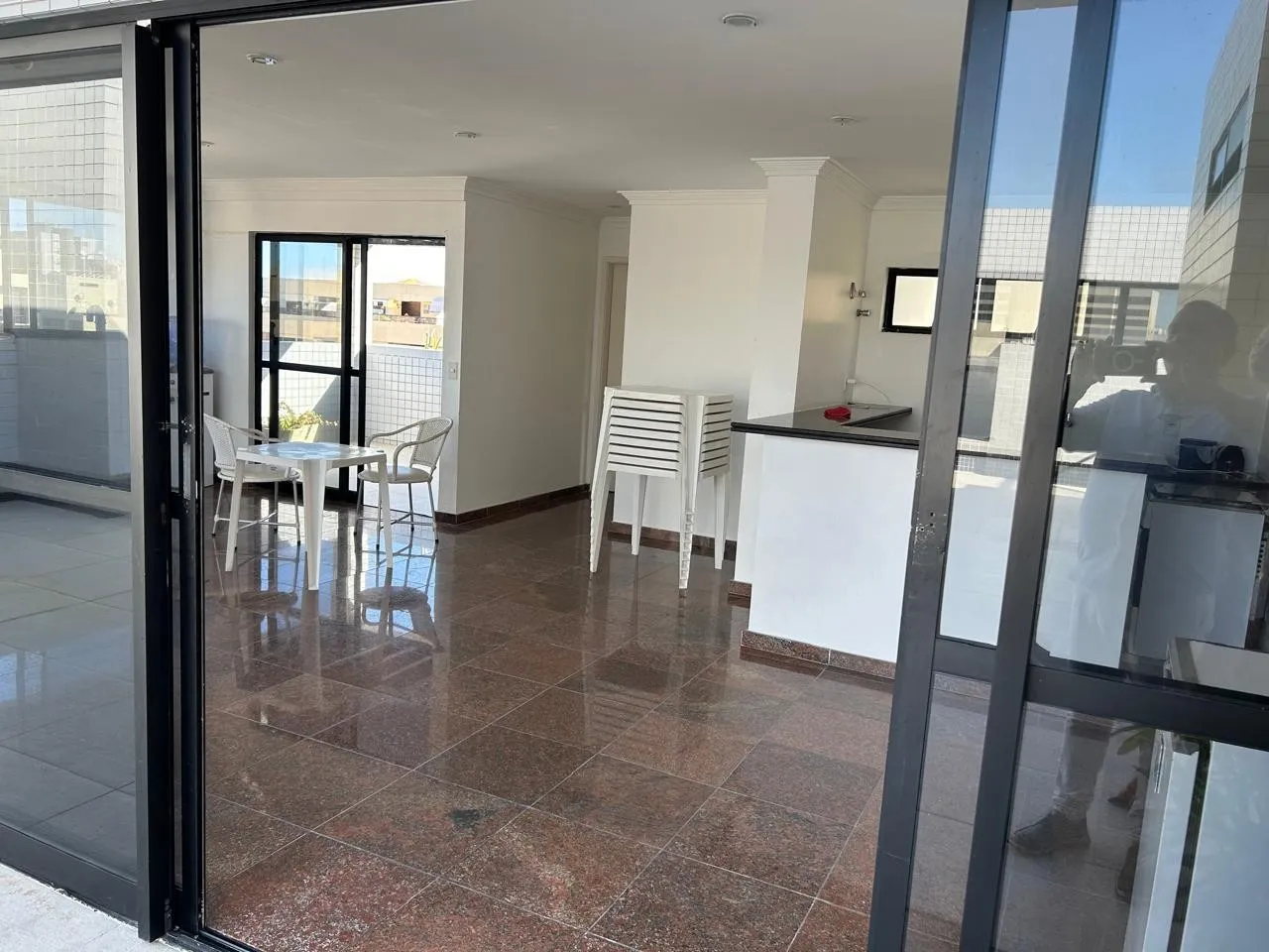 Imagem Apartamento para Venda em Maceió, Ponta Verde, 3 dormitórios, 1 suíte, 2 banheiros, 1 vaga