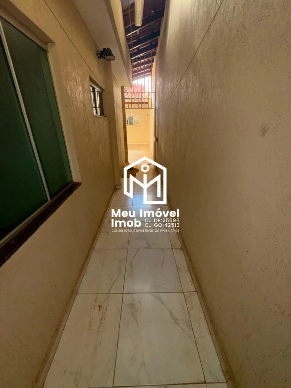 Imagem Casa 4 Quartos 2 Suítes 4 Vagas 340m² Taguatinga Norte/DF