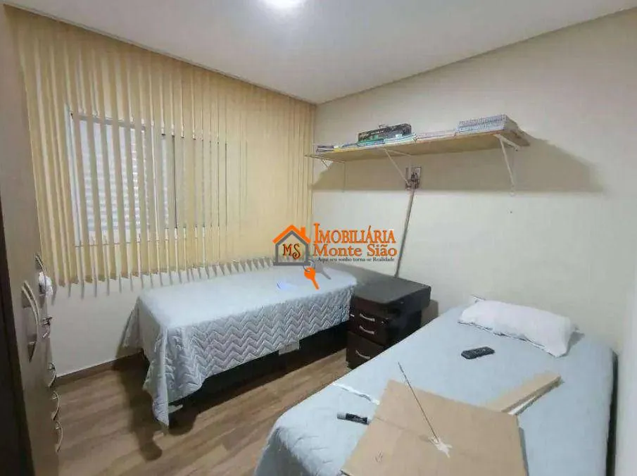 Imagem Casa com 3 dormitórios, 240 m² - venda por R$ 1.272.000 ou aluguel por R$ 8.400/mês - Jardim Bom Clima - Guarulhos/SP