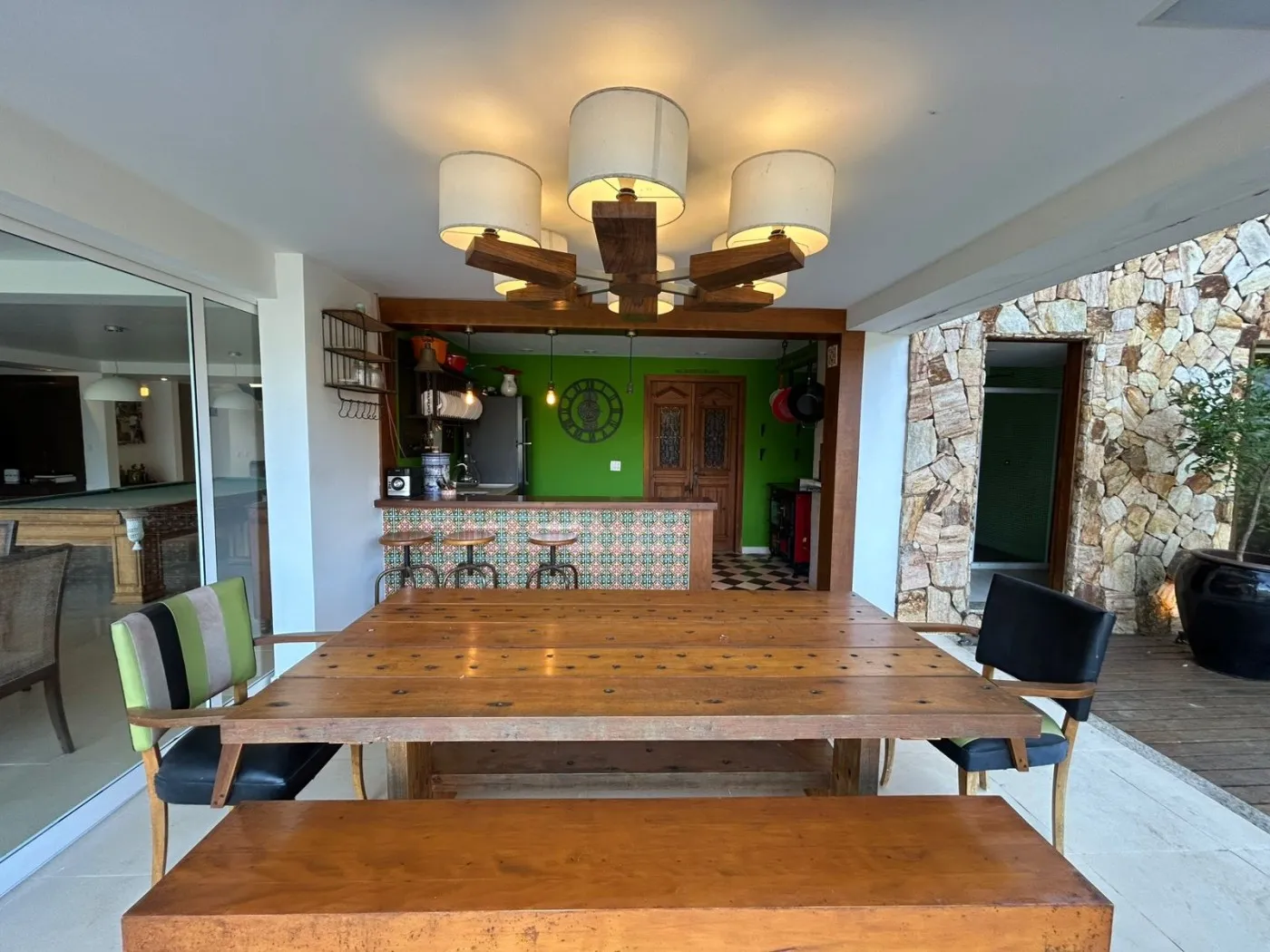 Imagem Casa em Condomínio para Venda em Petrópolis / RJ no bairro Araras