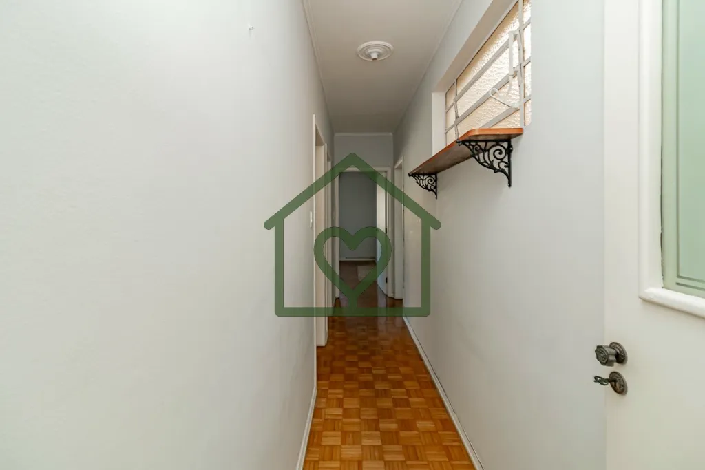 Imagem No bairro Medianeira Amplo e confortável apartamento, reformado, com 3 dormitórios, 1 suíte e 114...