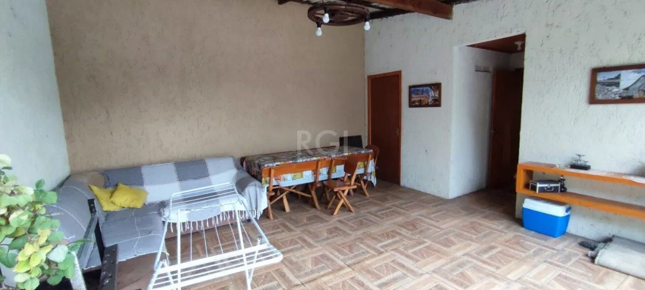 Imagem Casa com Piscina no bairro Lami