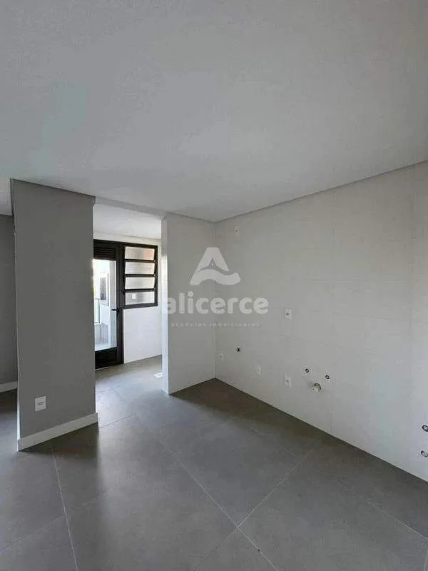 Imagem Apartamento DUPLEX 2 dormitórios com suíte, sacada com churrasqueira, próximo ao mar, em Ingleses - Florianópolis - SC