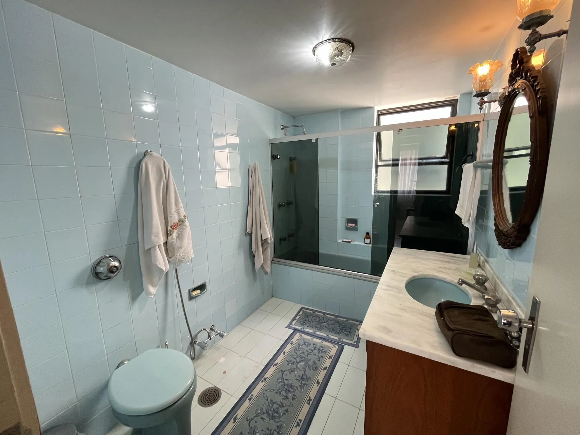 Imagem Apartamento Venda - 190.8m², 3 dormitórios, 1 suíte, 1 vaga - Centro Histórico