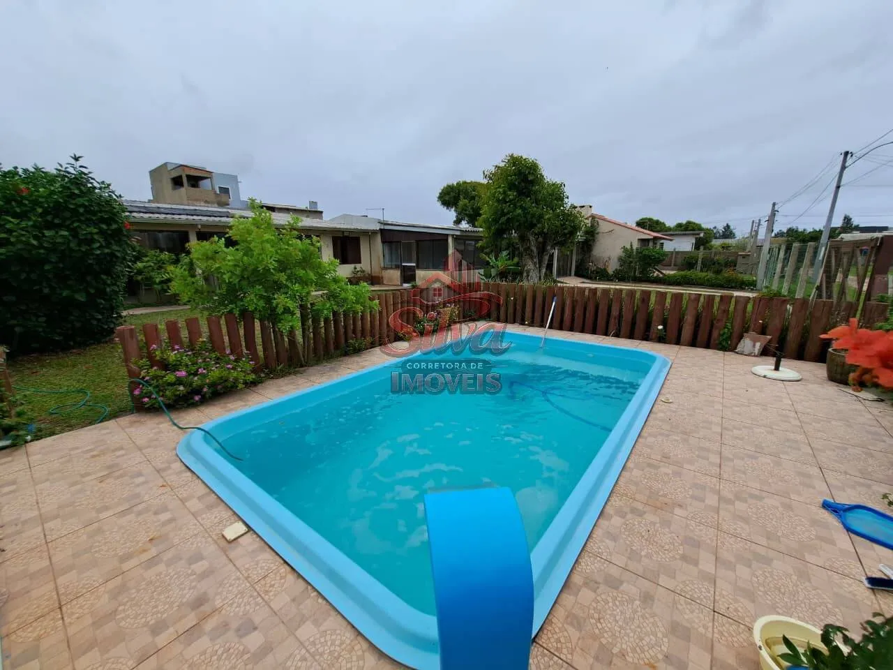 Imagem C1133 | Casa com Piscina a 200 metros do mar