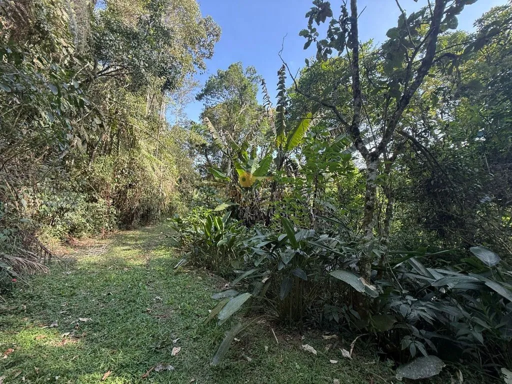 Imagem Terreno em Condomínio para Venda em Teresópolis / RJ no bairro Albuquerque