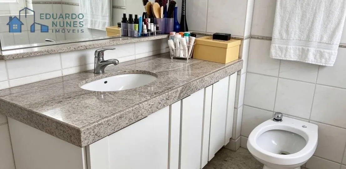 Imagem EXCELENTE APARTAMENTO TODO REVESTIDO, 04 QUARTOS NO BARRO PRETO!