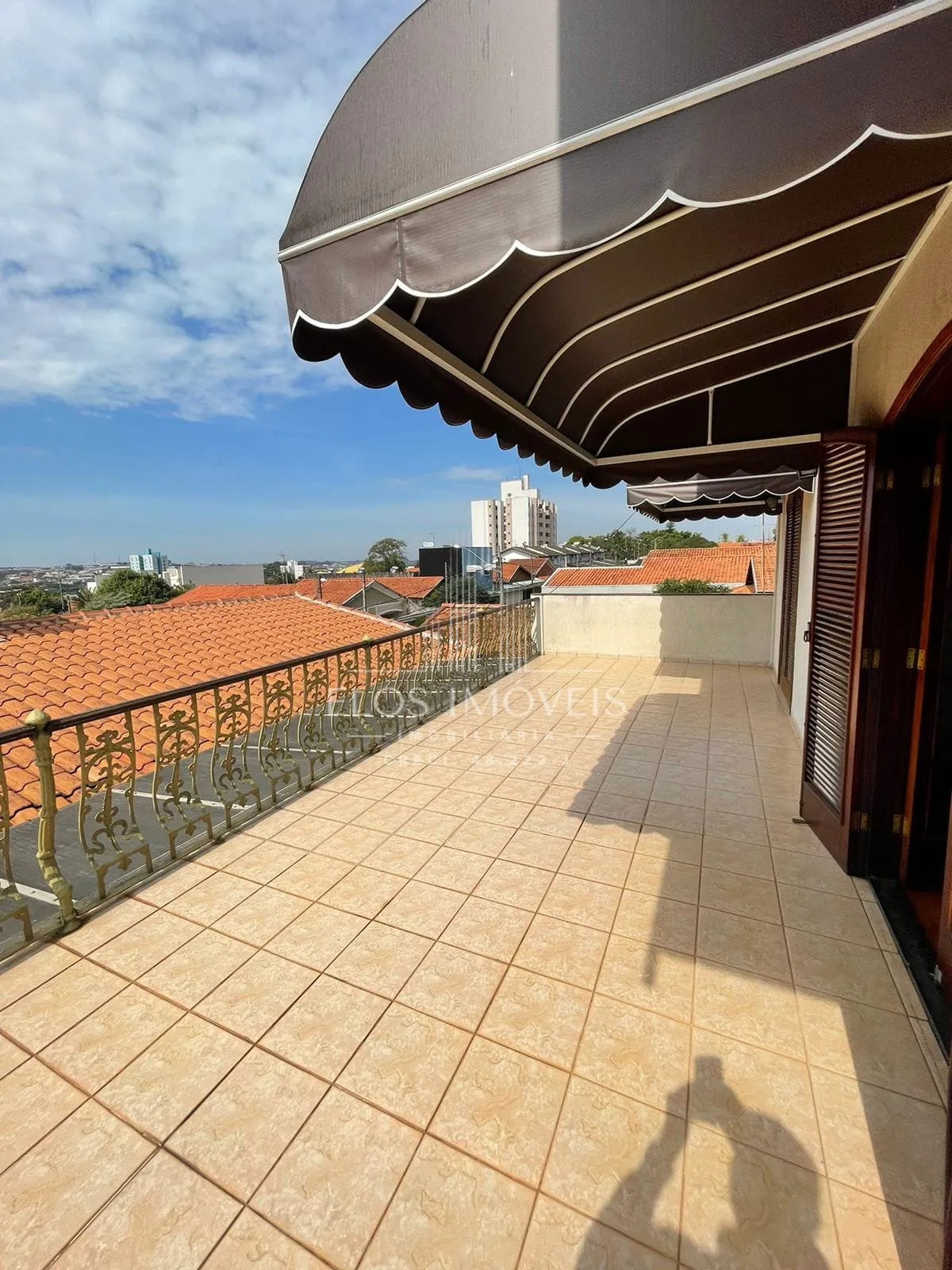 Imagem Sobrado de 4 quartos, 264m² no bairro Vila São Roque, em Limeira