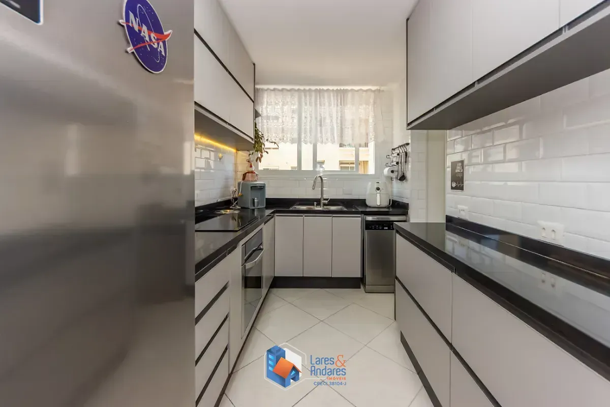 Imagem Apartamento para venda em Moema com 2 quartos, sendo 1 suíte, 75m²