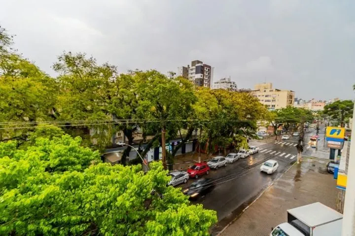Imagem Apto de 2 dormitórios com garagem, arejado e ensolarado, próximo ao Bourbon Ipiranga
