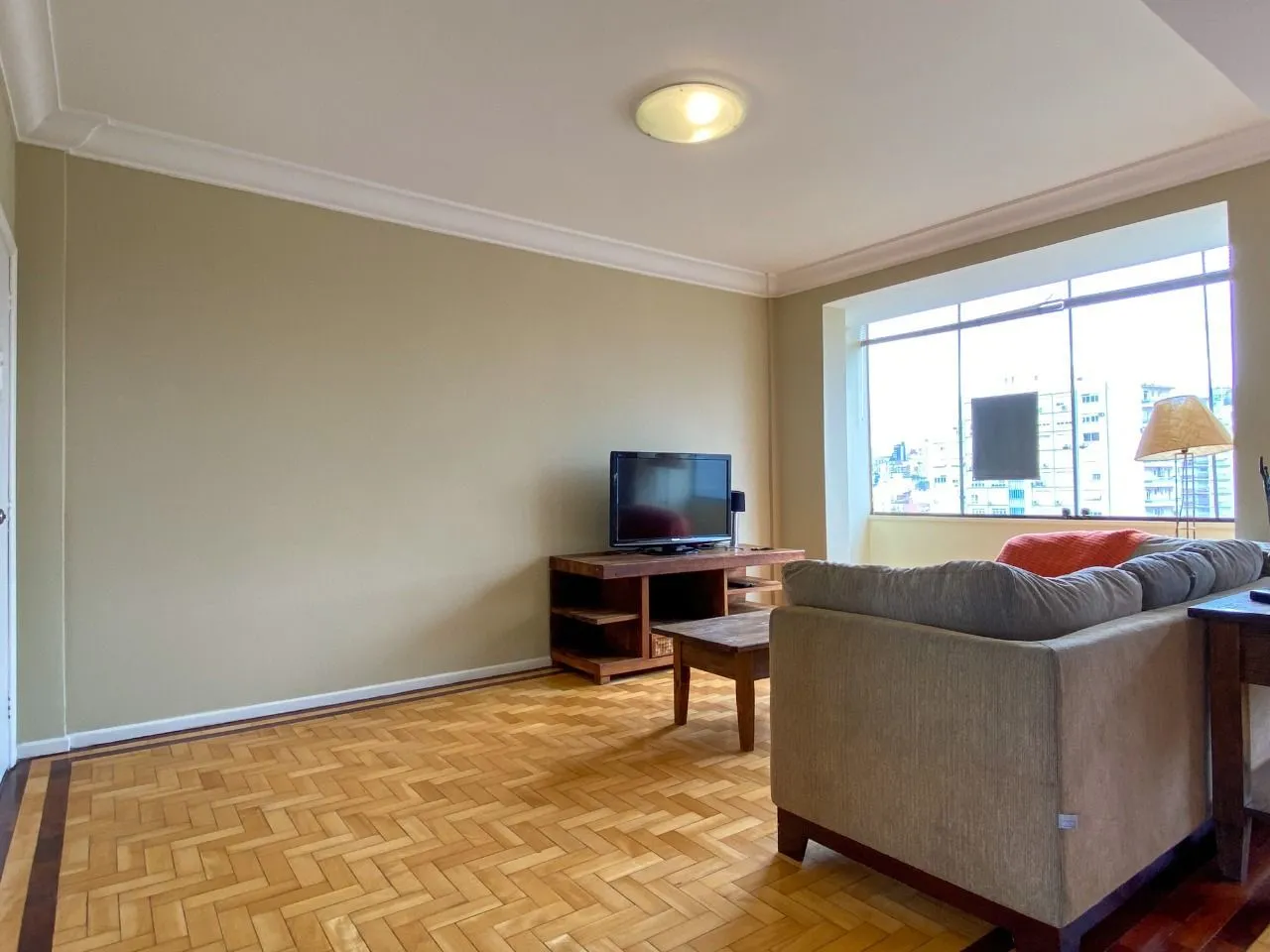 Imagem Apartamento 3 dormitórios, com linda vista, em frente ao Hospital de Clínicas