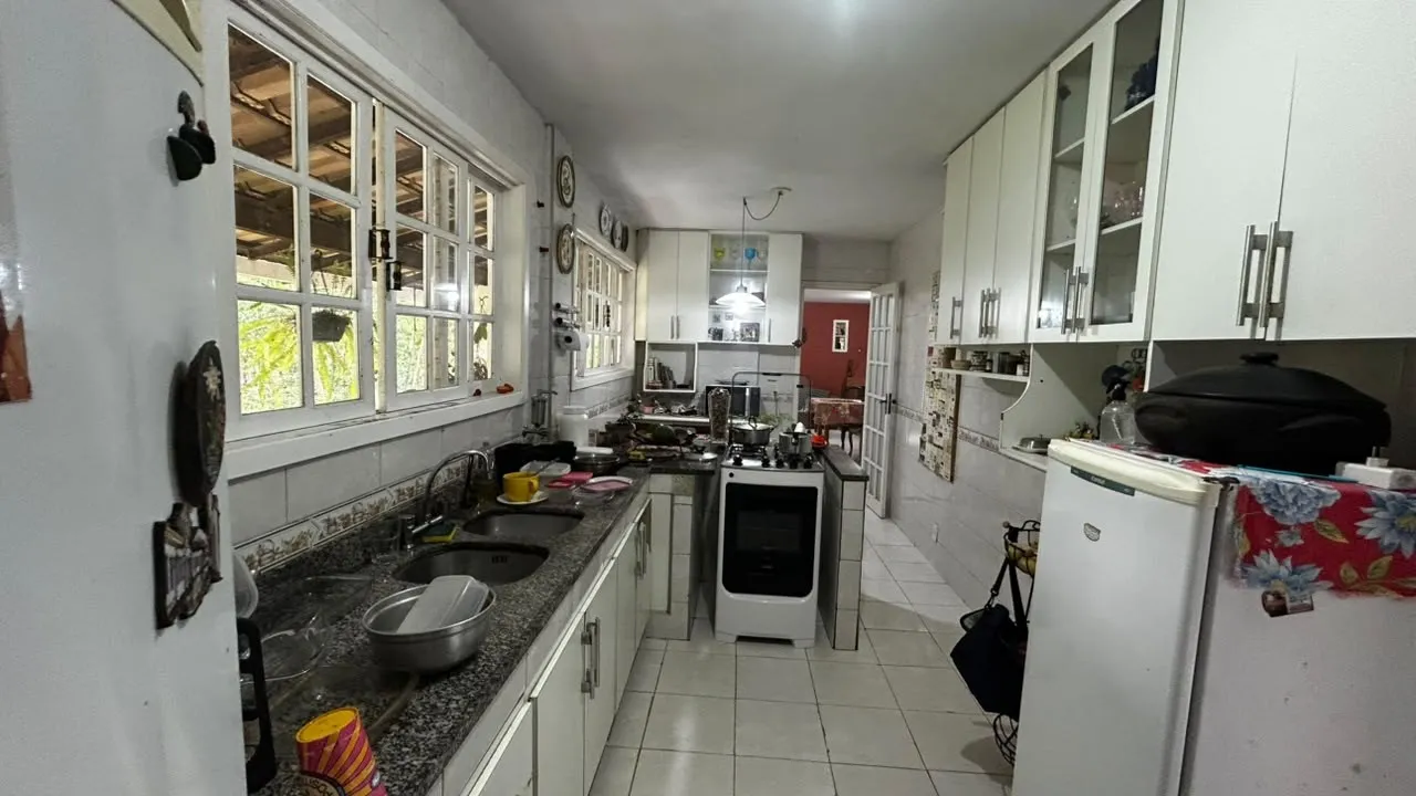 Imagem Casa em Condomínio para Venda em Petrópolis / RJ no bairro Itaipava