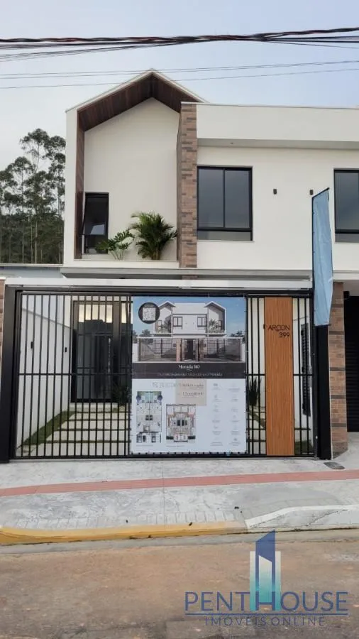 Foto do imóvel Sobrado Geminado para Venda em Camboriú, São Francisco de Assis, 3 dormitórios, 3 suítes, 4 banheiros, 2 vagas em Rua São Ricardo, 156 - São Francisco de Assis, Camboriú - SC
