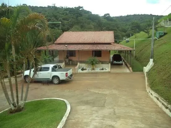 Imagem Chácara à venda 3 Quartos, 1 Suite, Zona Rural, Guaratinguetá - SP