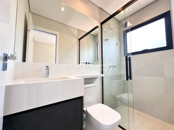 Imagem Novo conceito, acabamento diferenciado, casa triplex, em condomínio com apenas 13 unidades, muito b...