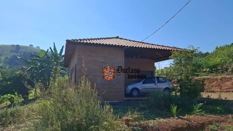 Imagem Chácara com 2 dormitórios à venda, 5938 m² por R$ 550.000 - Cambuí - Cambuí/MG