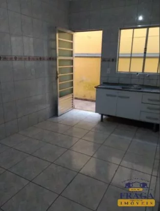 Imagem CASA C/ 175 M² / 02 QUARTOS SENDO 01 SUÍTE / 02 VAGAS