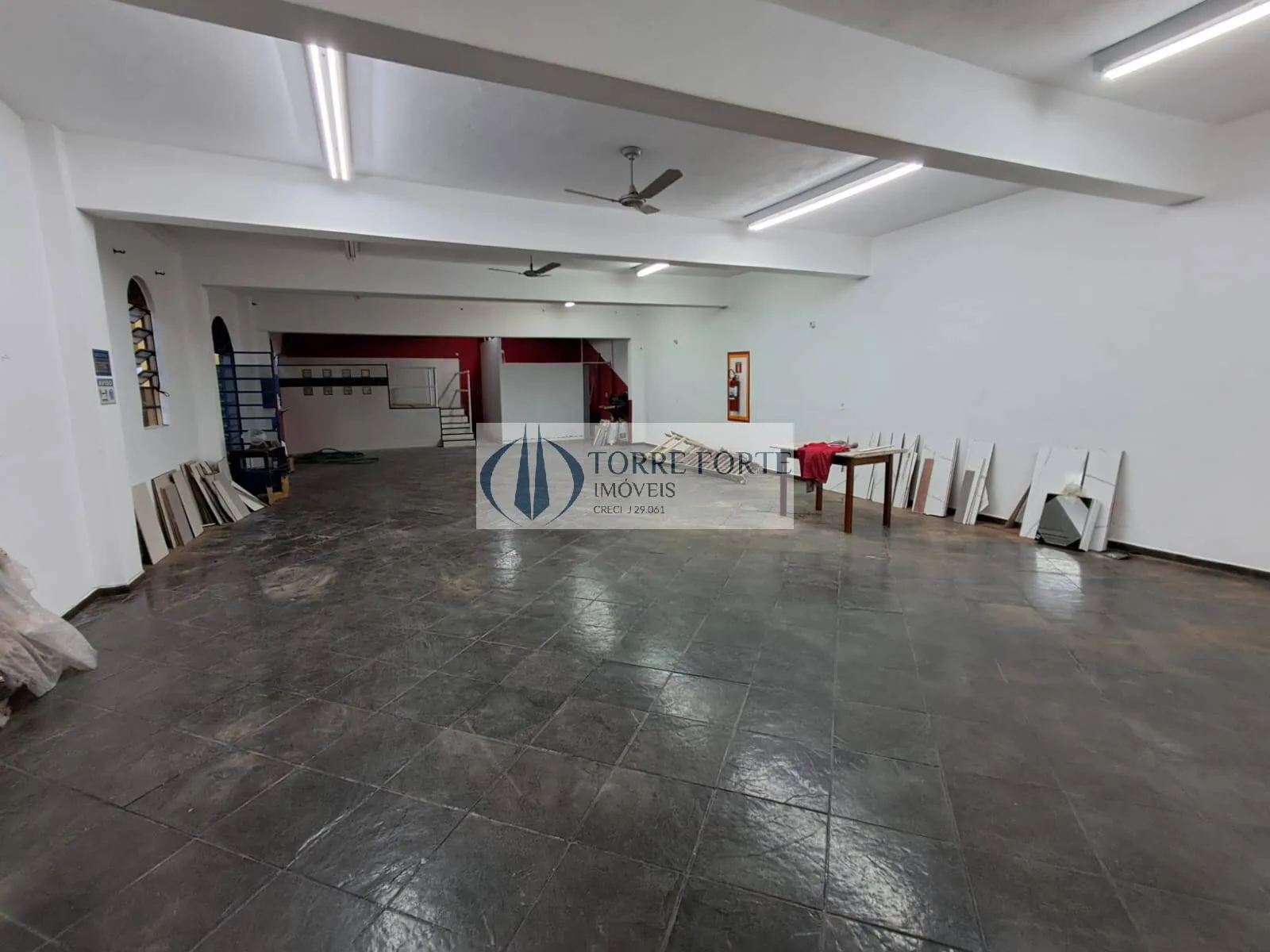 Imagem Salão Comercial com 250m² no Jardim Sapopemba