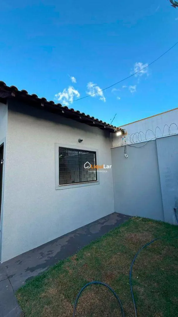 Foto do imóvel Casa à Venda no Portal Caiobá com 2 Quartos, Quintal Privativo e Varanda Gourmet