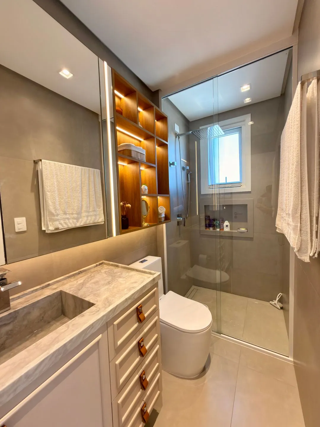 Imagem Apartamento à venda em Torres, Centro, com 2 quartos, 86m2