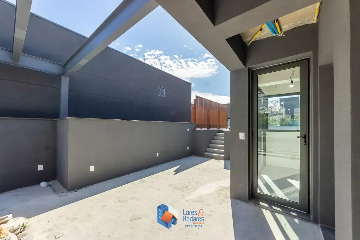 Imagem Casa no condomínio Casa Jardim Kansas para venda com 3 quartos, sendo 3 suítes, 534m²