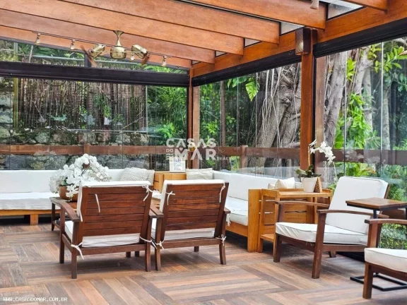 Imagem Casa de luxo à venda no Jardim Botânico, Rio de Janeiro - 5 quartos, 5 suítes, 8 banheiros, 2 vagas de garagem, 300,00 m².
