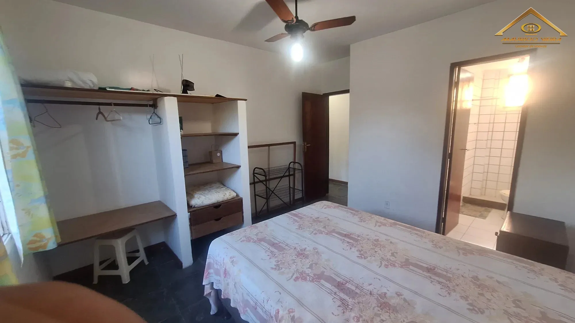 Imagem Linda casa na Ogiva, em condomínio fechado, porteira fechada e com preço abaixo do mercado. Em frente ao Clube Náutico.