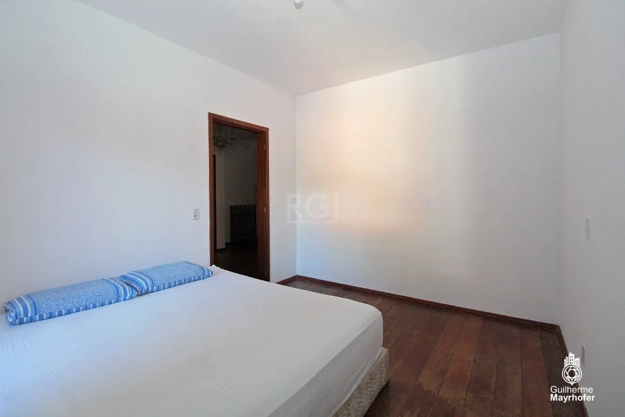 Imagem Casa para Venda - 526.64m², 4 dormitórios, sendo 2 suites, 4 vagas - Teresópolis