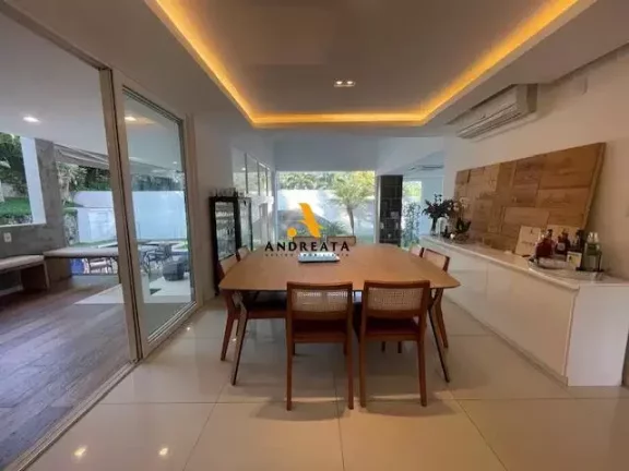 Imagem Rua Senador Júlio Leite - Reserva Itanhangá - Casa moderníssima com amplos cômodos, iluminação natural e linda vista para as montanhas da região.