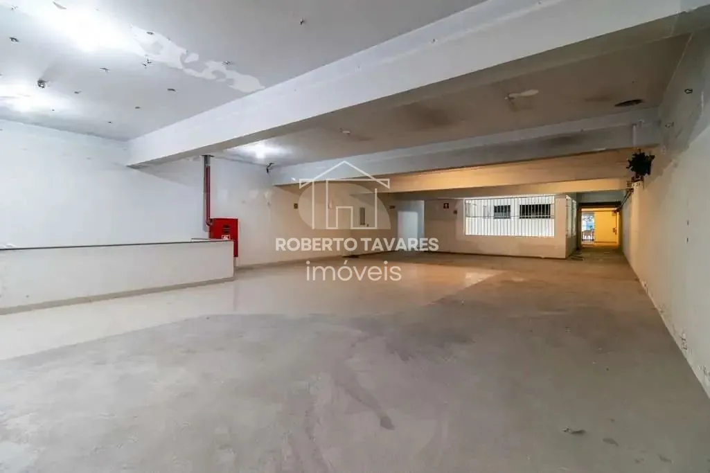 Imagem Prédio com 946,05 M² contendo terreno de 8,10 de largura x 44m de profundidade. Excelente localização, entre duas estações de metrô - Estação Marechal Deodoro e Santa Cecilia.